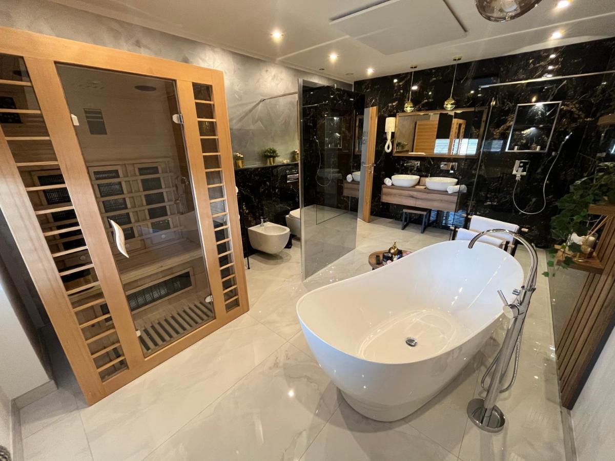 Afrodita Wellness Essence Plitvicka Jezera Bagian luar foto